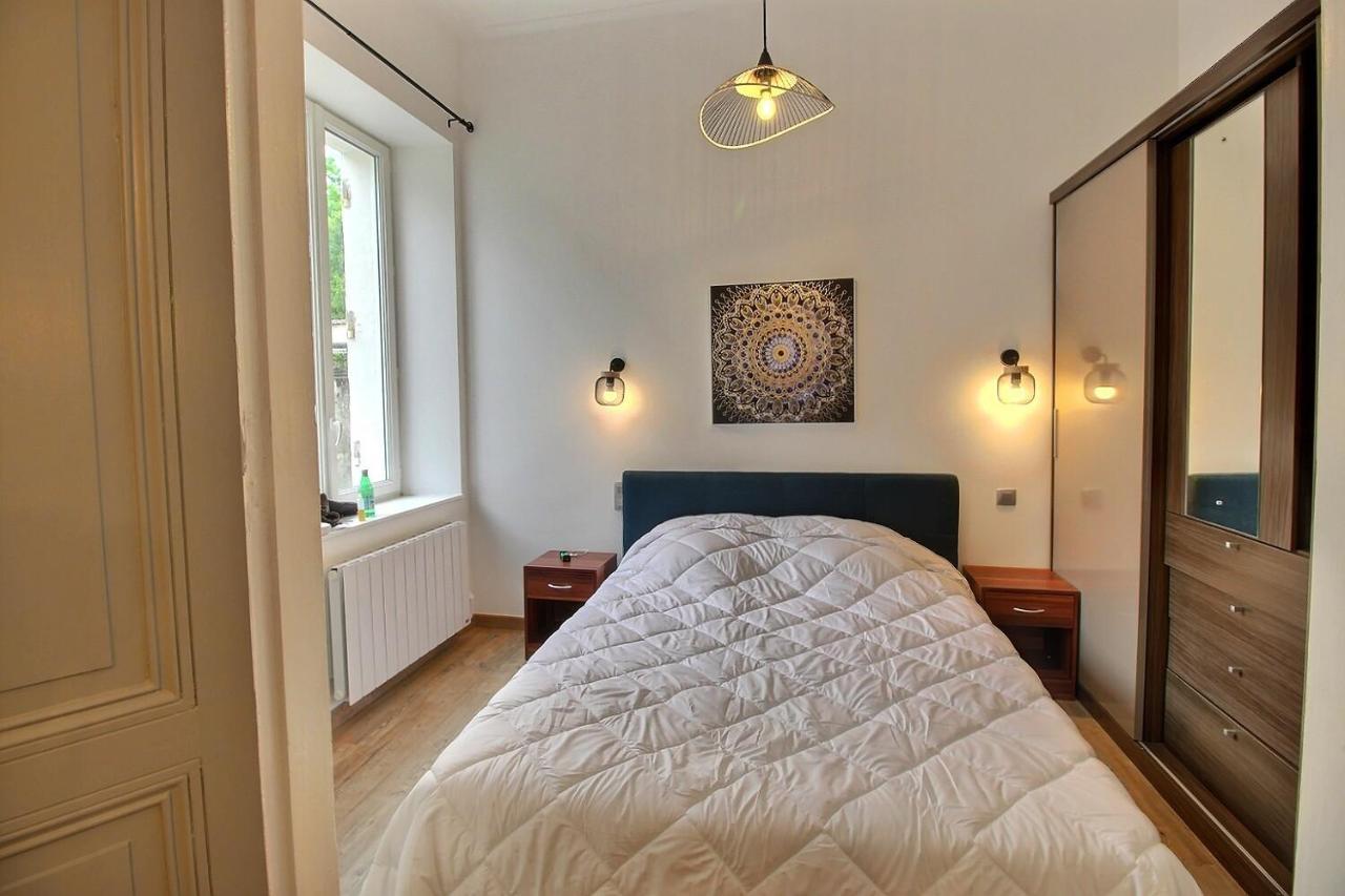 Appartement De Charme Dans Immeuble Haussmannien 佩里格 外观 照片